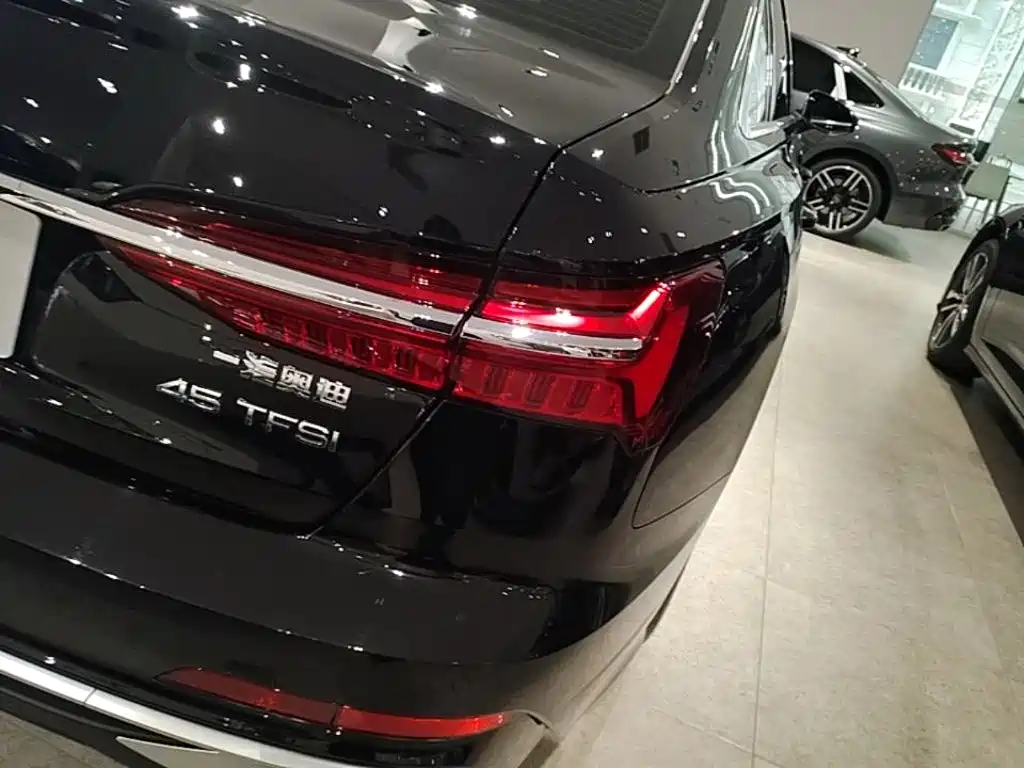 Audi A6L 2024 45 TFSI