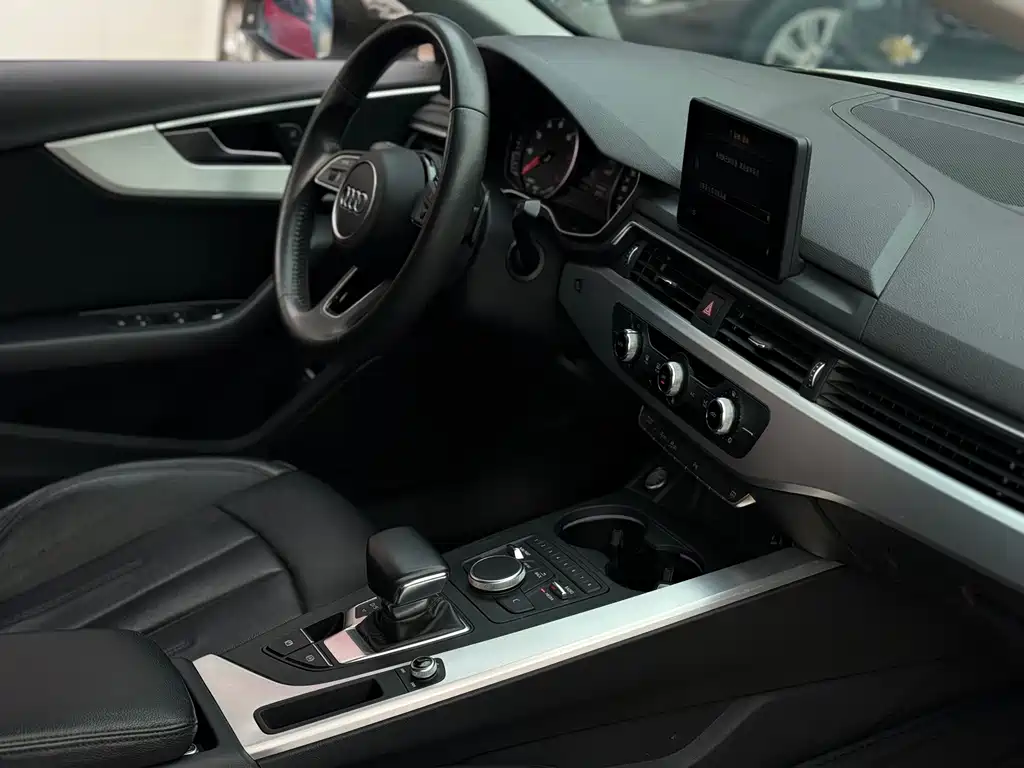 Audi A4L — миниатюра 18