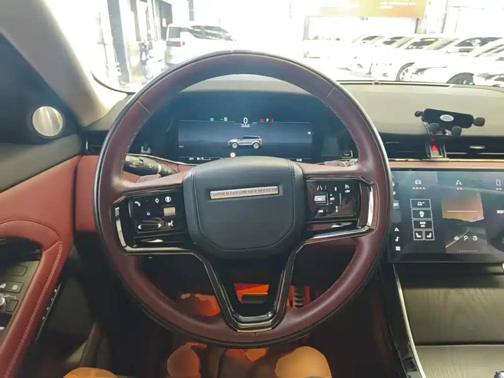 Land Rover Range Rover Evoque 2024 L HSE