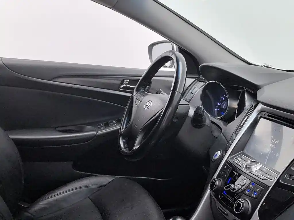 Hyundai Sonata — миниатюра 22