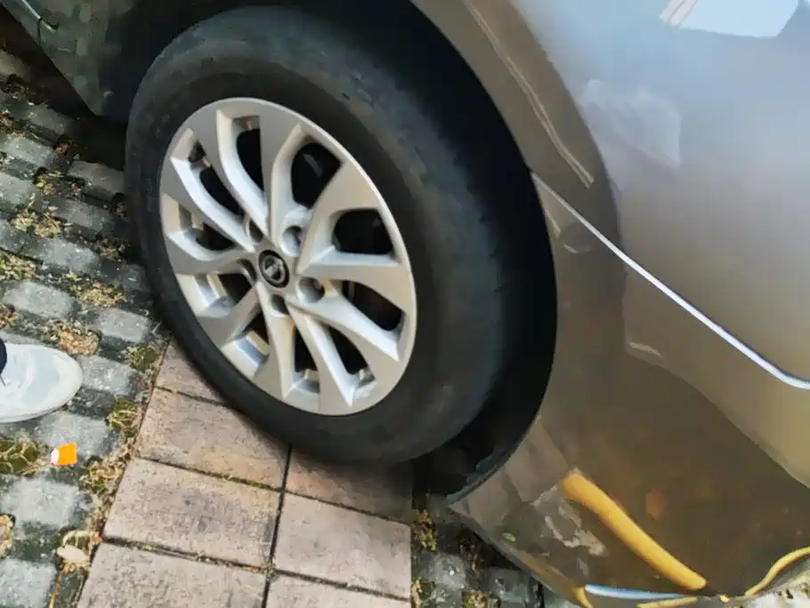 Nissan Sylphy — миниатюра 6
