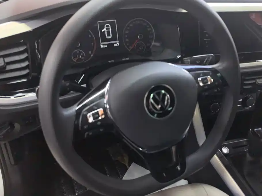 Volkswagen Polo — миниатюра 15