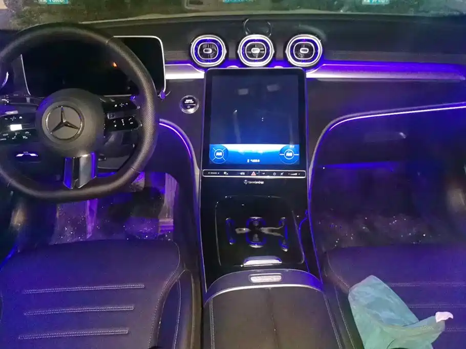 Mercedes-Benz C-Class — миниатюра 12