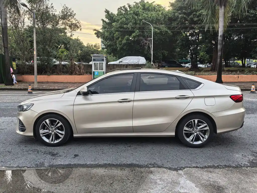 Geely Binrui — миниатюра 4