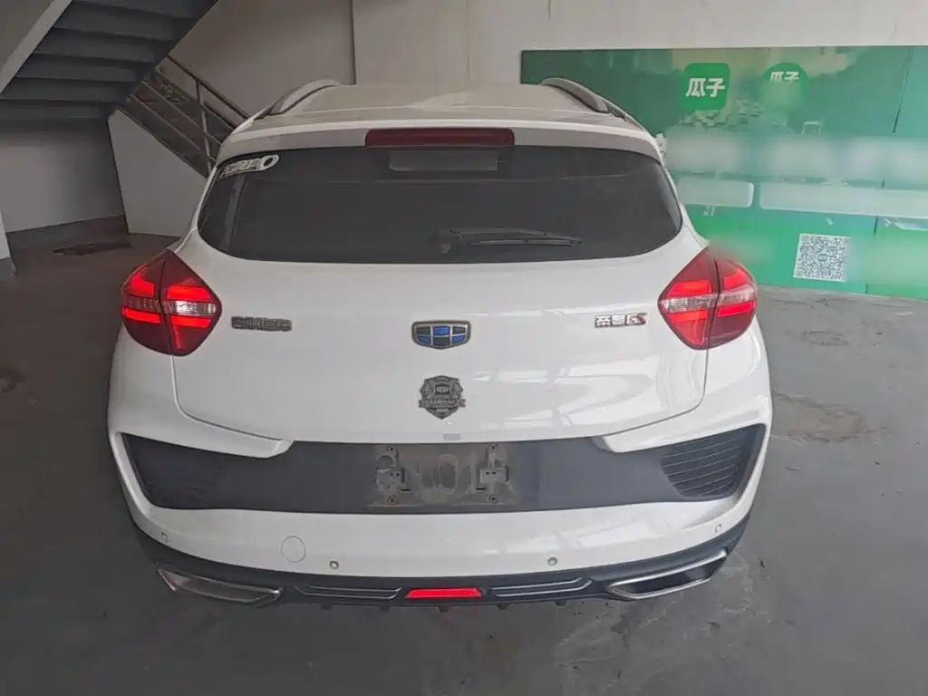 Geely Emgrand GS — миниатюра 6