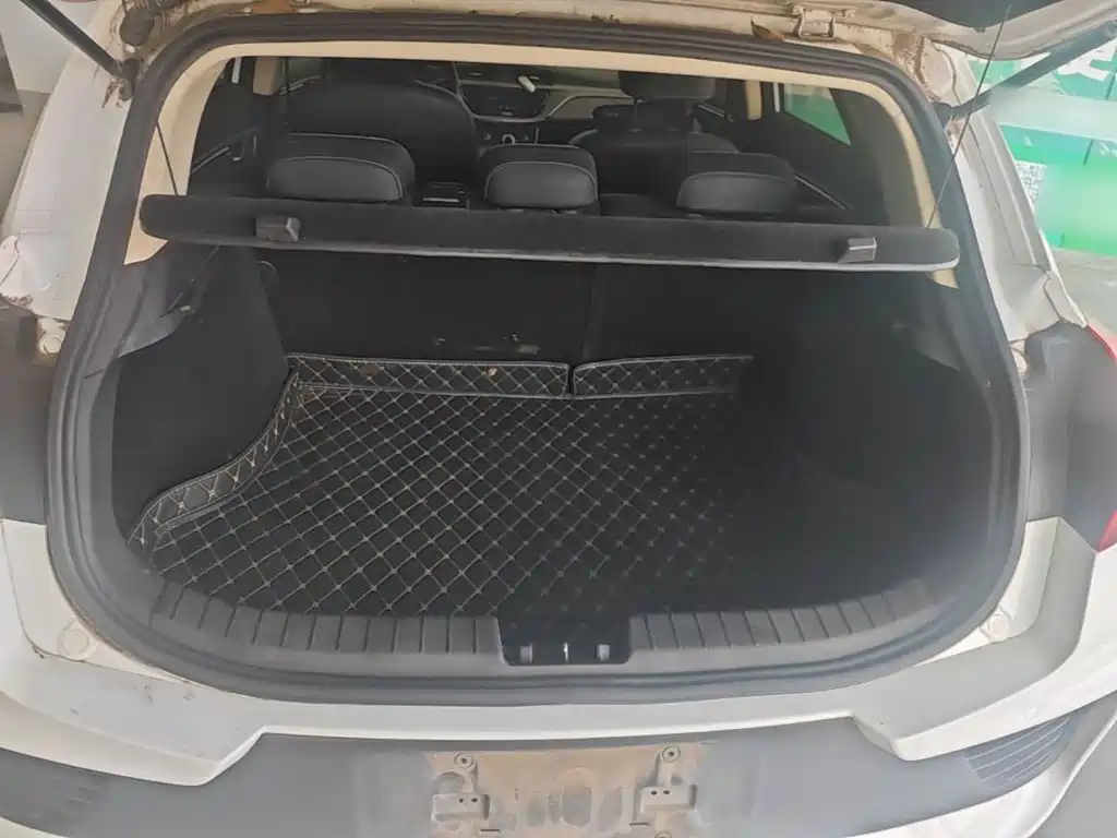 Geely Emgrand GS — миниатюра 19