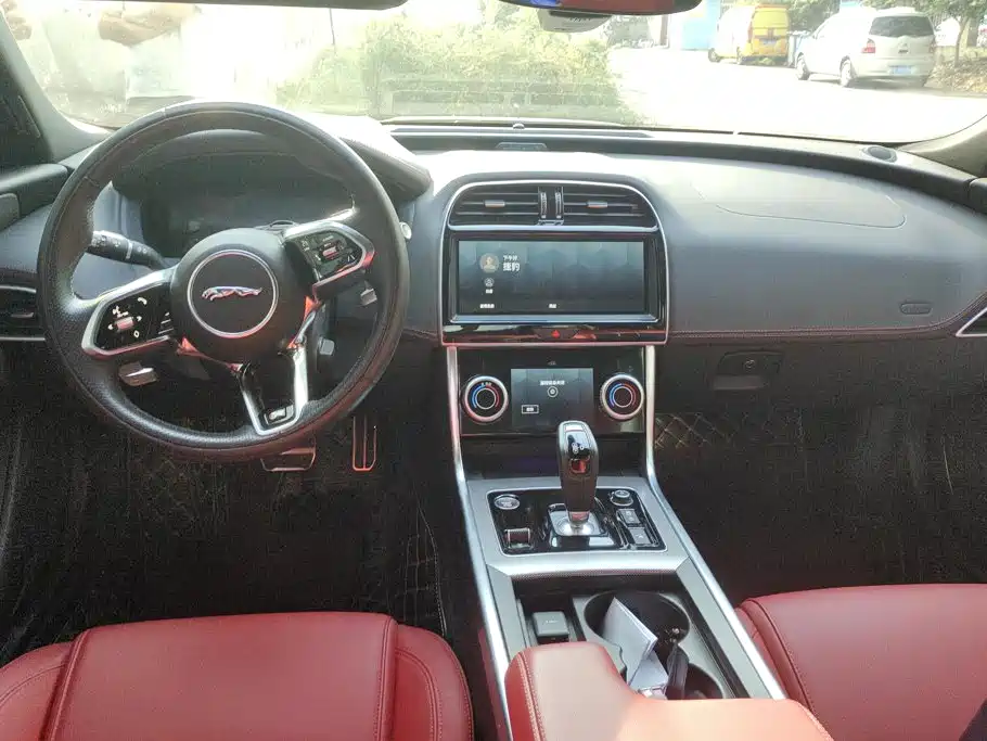 Jaguar XEL — миниатюра 12
