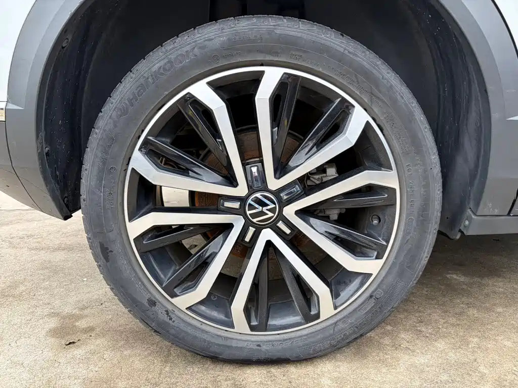 Volkswagen T-Roc — миниатюра 21