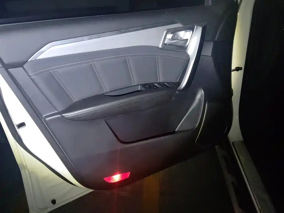 Geely Vision X6 — миниатюра 7