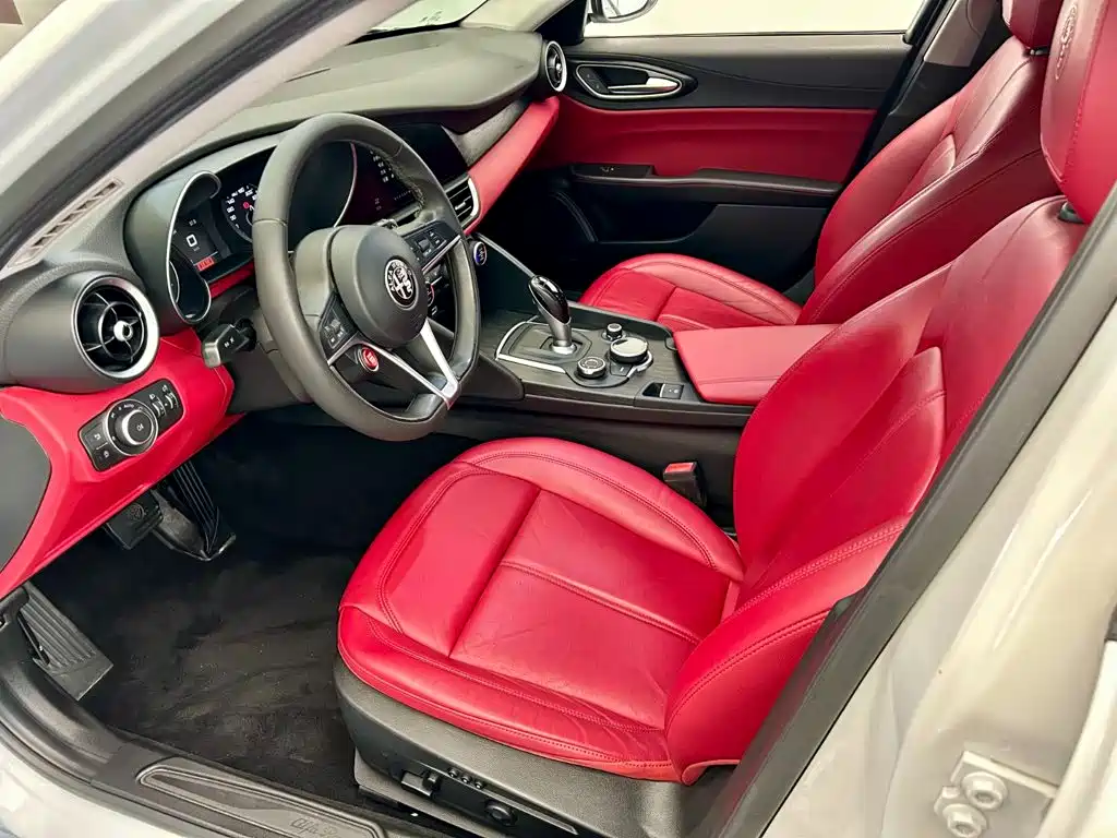 Alfa Romeo Giulia — миниатюра 6