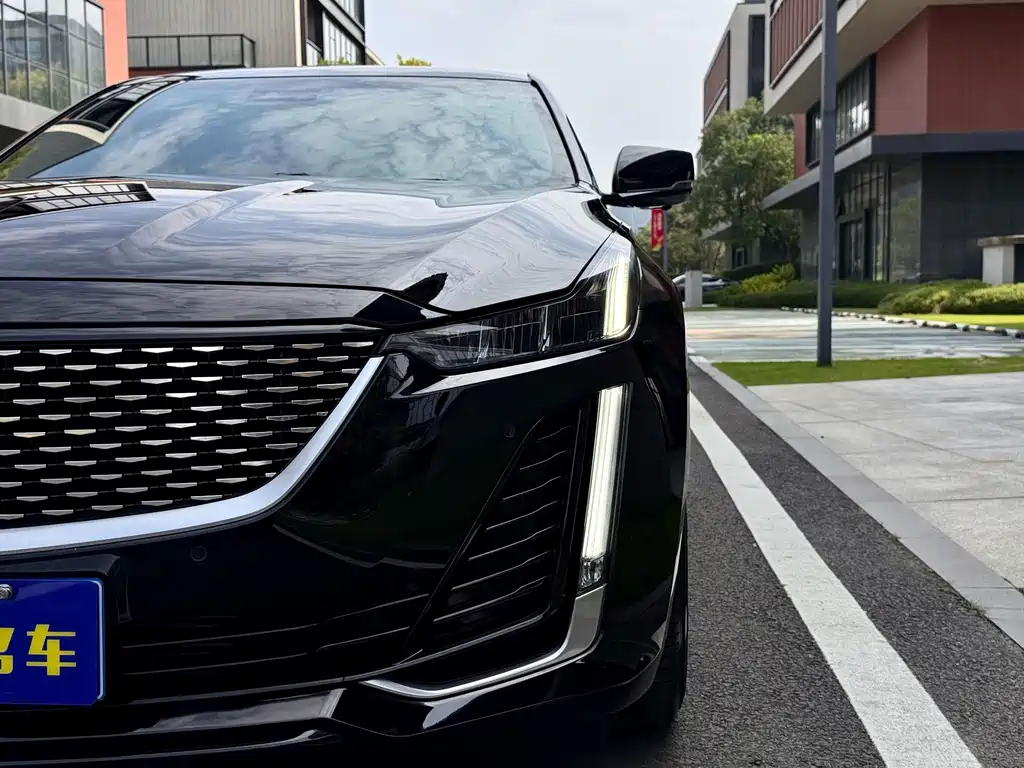 Cadillac CT5 — миниатюра 5