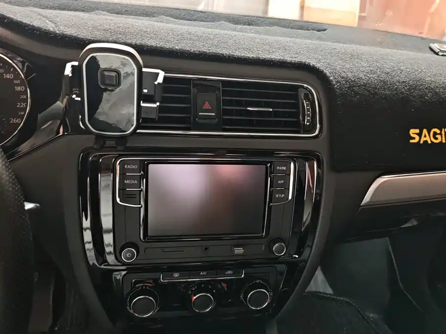 Volkswagen Sagitar — миниатюра 13