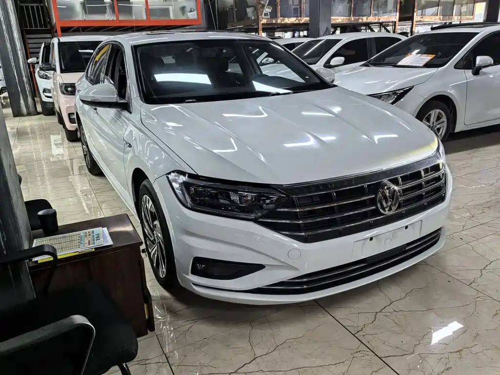 Volkswagen Sagitar — миниатюра 3