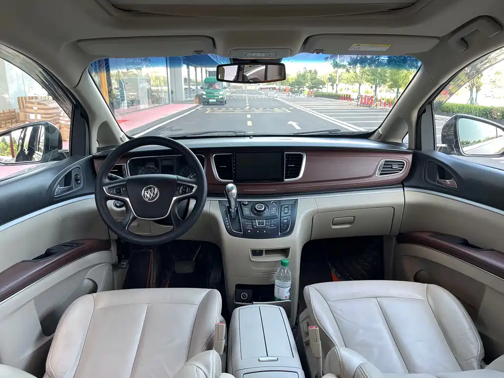Buick GL8 2018 28T Luxury VI