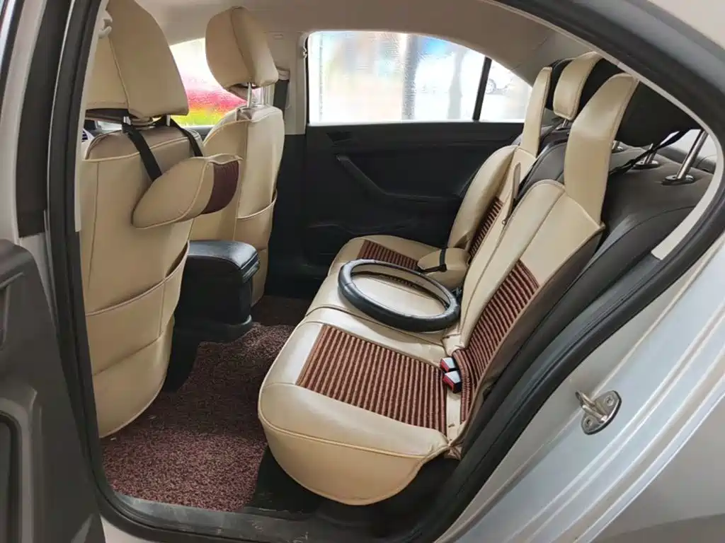 Volkswagen Jetta — миниатюра 17