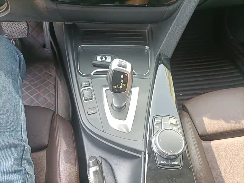 BMW 3 Series — миниатюра 14