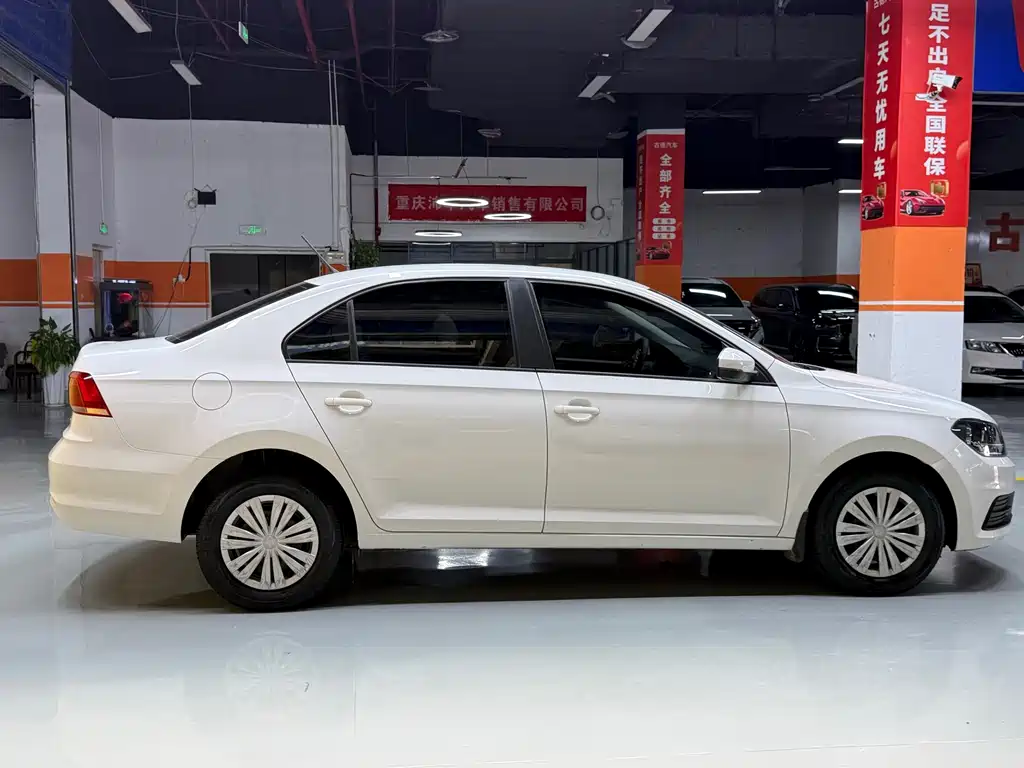 Volkswagen Santana — миниатюра 4