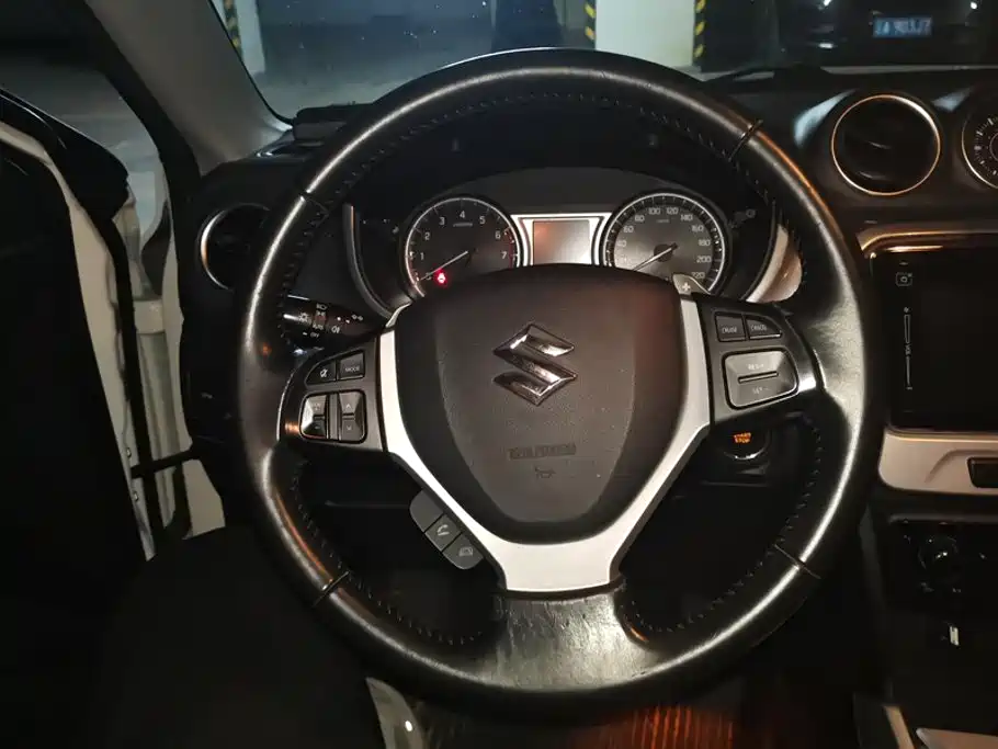 Suzuki Vitara — миниатюра 15