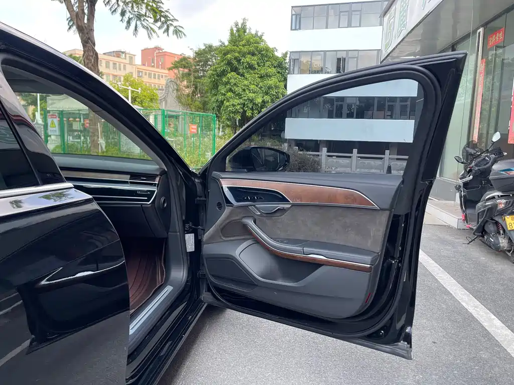Audi A8 — миниатюра 14