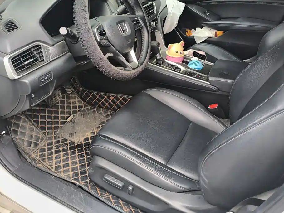 Honda Accord — миниатюра 9