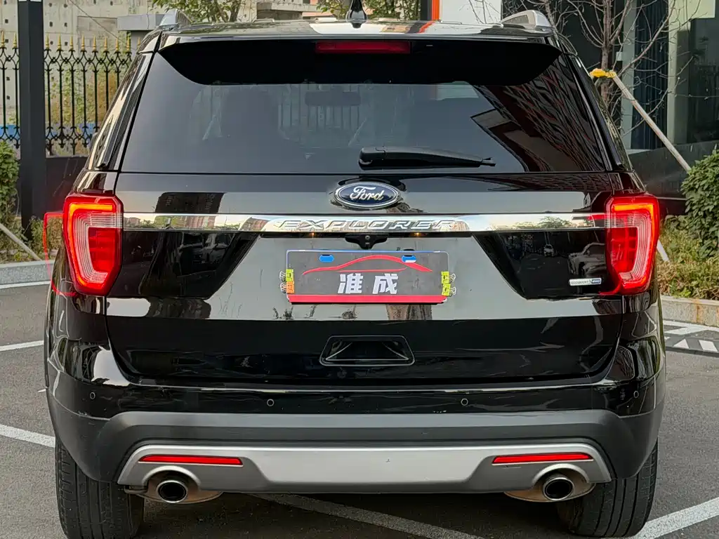 FORD EXPLORER
