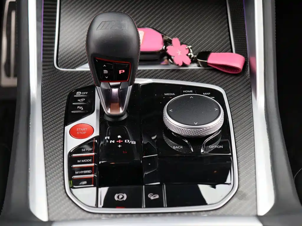 BMW XM — миниатюра 19