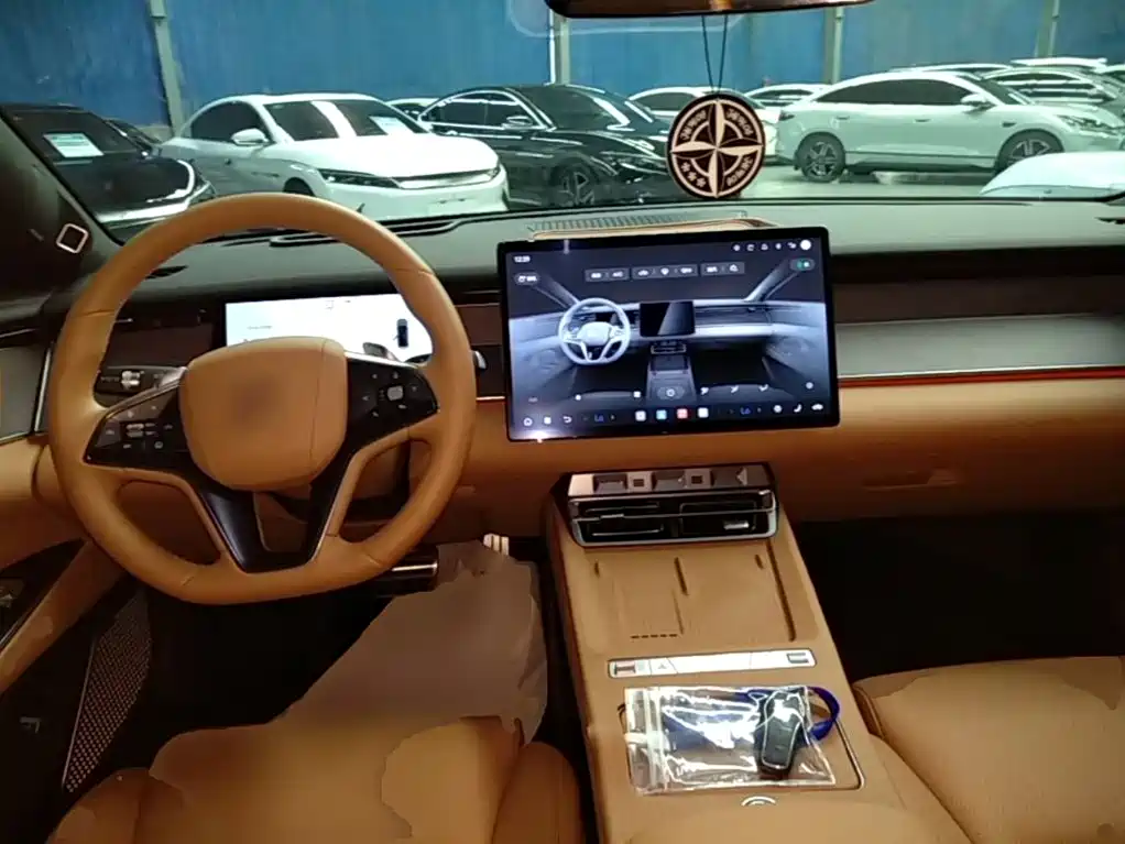 BYD Han L — миниатюра 10