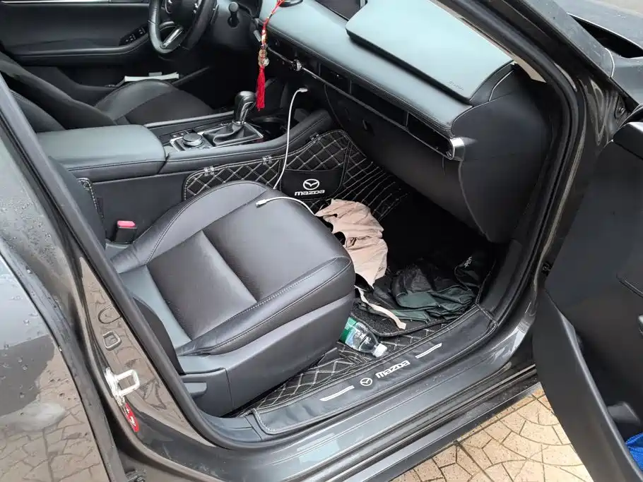 Mazda 3 Axela — миниатюра 8
