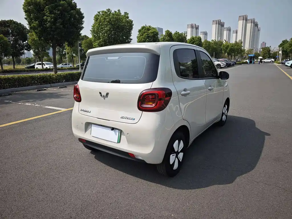 Wuling MINIEV — миниатюра 7