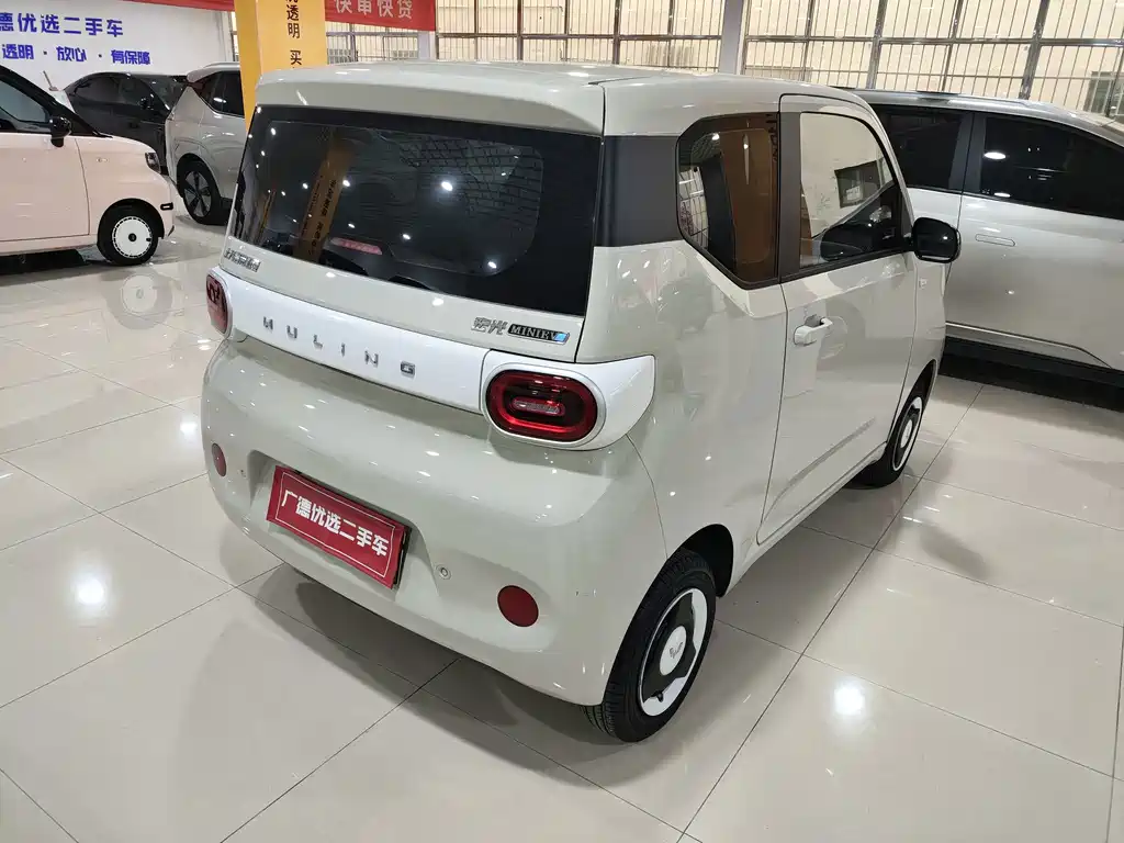Wuling MINIEV — миниатюра 9