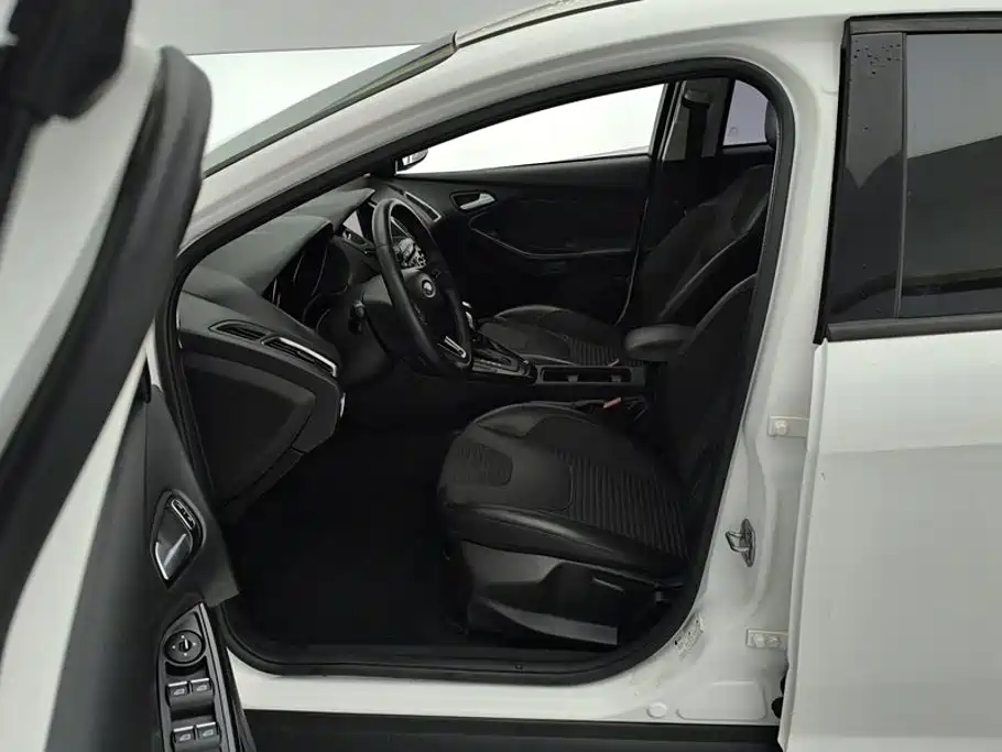 Ford Focus — миниатюра 9