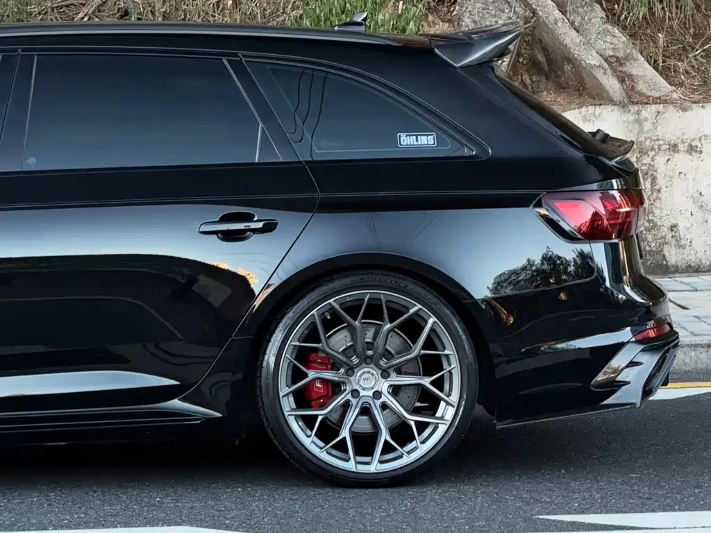 Audi RS 4 — миниатюра 17
