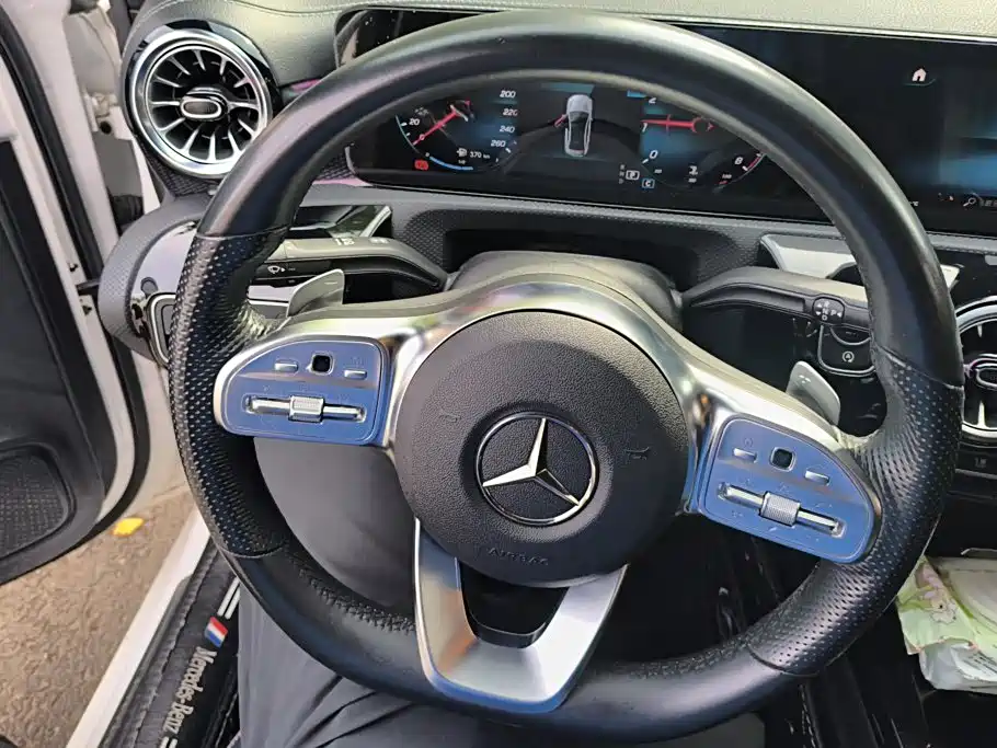 Mercedes-Benz A-Class — миниатюра 15