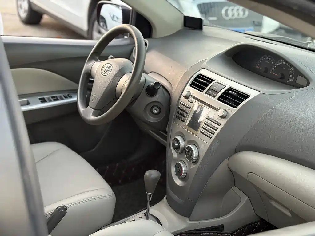 Toyota Vios — миниатюра 6