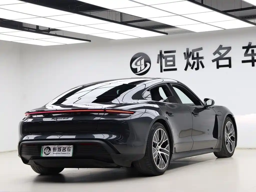 Porsche Taycan — миниатюра 24
