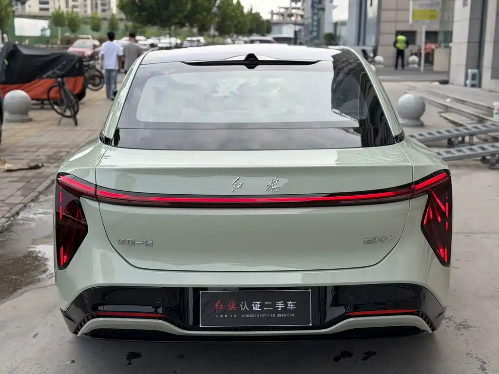 Hongqi Hongqi EH7 — миниатюра 9