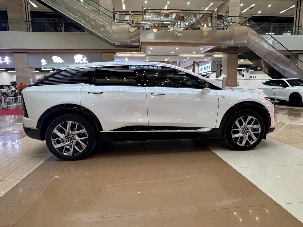Cadillac IQ — миниатюра 6