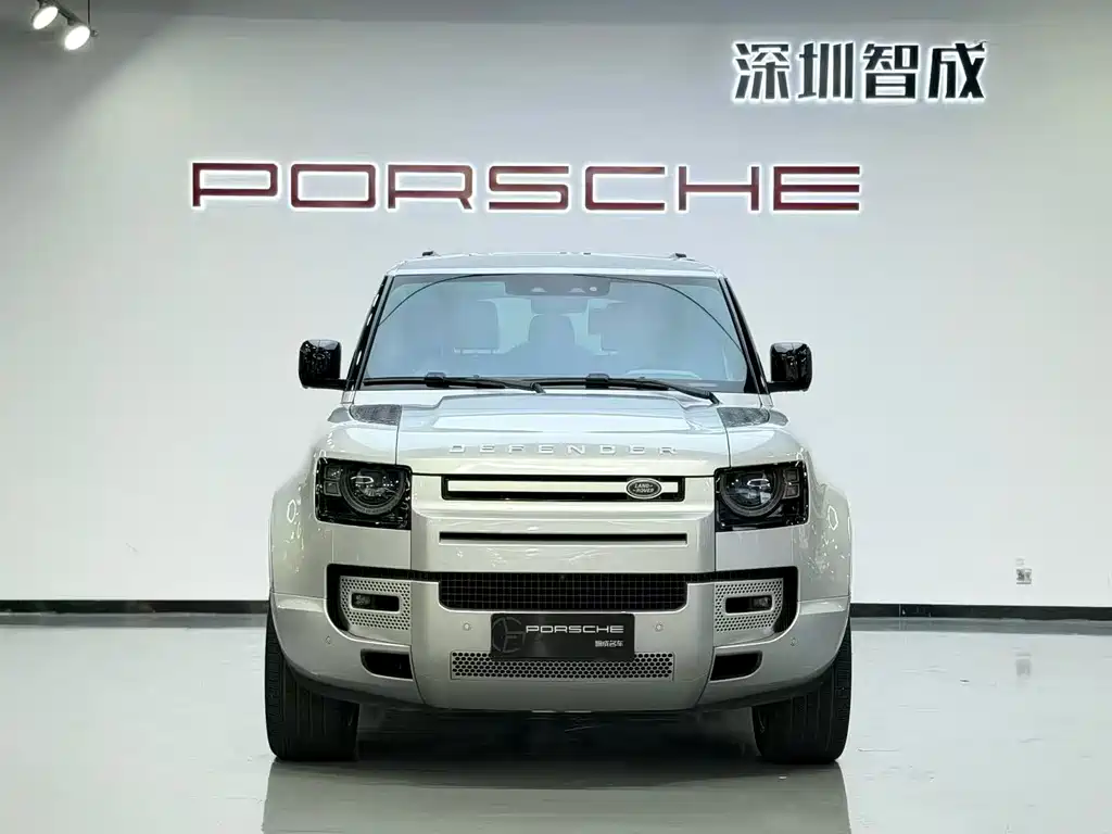 Land Rover Defender — миниатюра 2