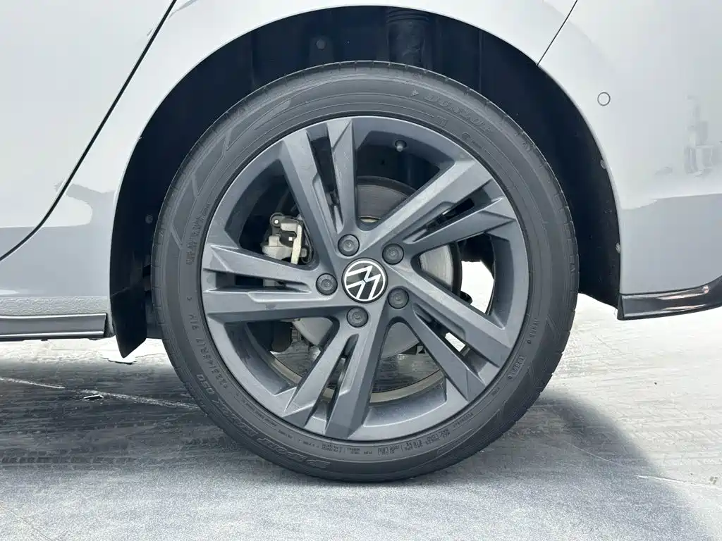 Volkswagen Golf — миниатюра 28