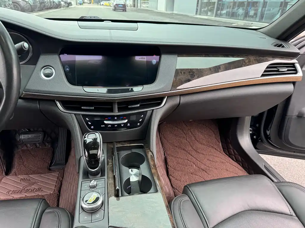 Cadillac CT6 — миниатюра 10