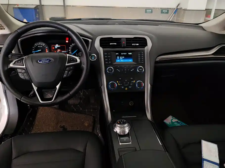 Ford Mondeo — миниатюра 12