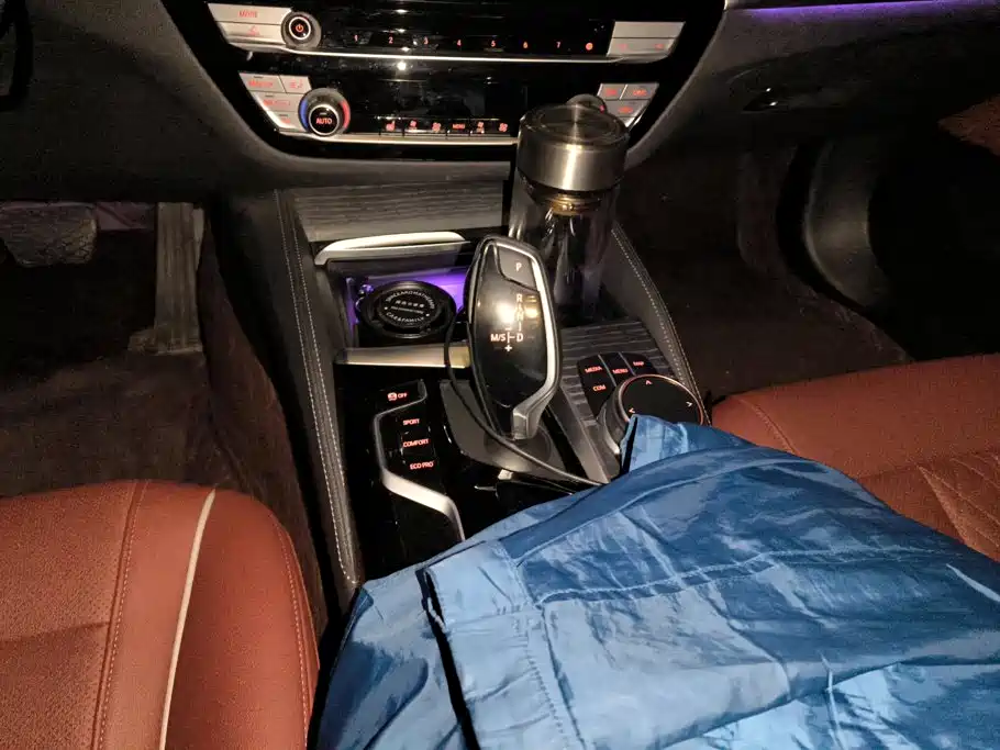 BMW 5 Series — миниатюра 15