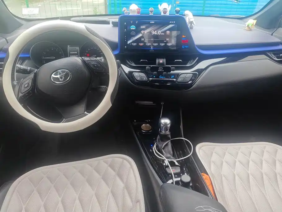 Toyota IZOA — миниатюра 12