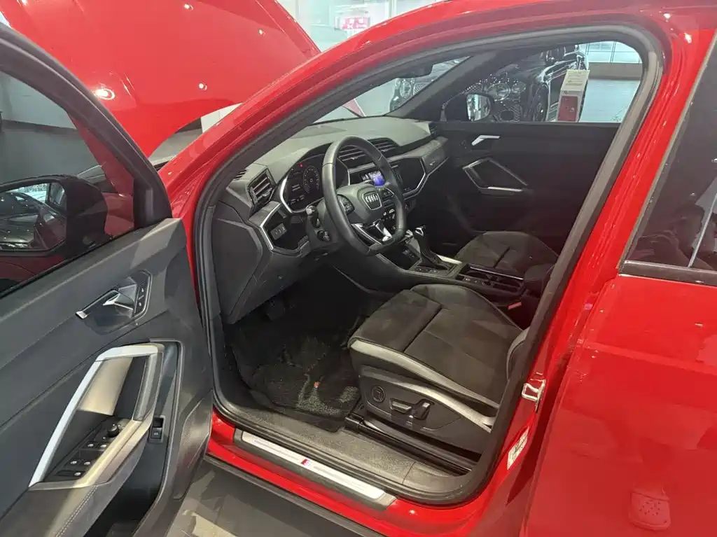 Audi Q3 — миниатюра 7