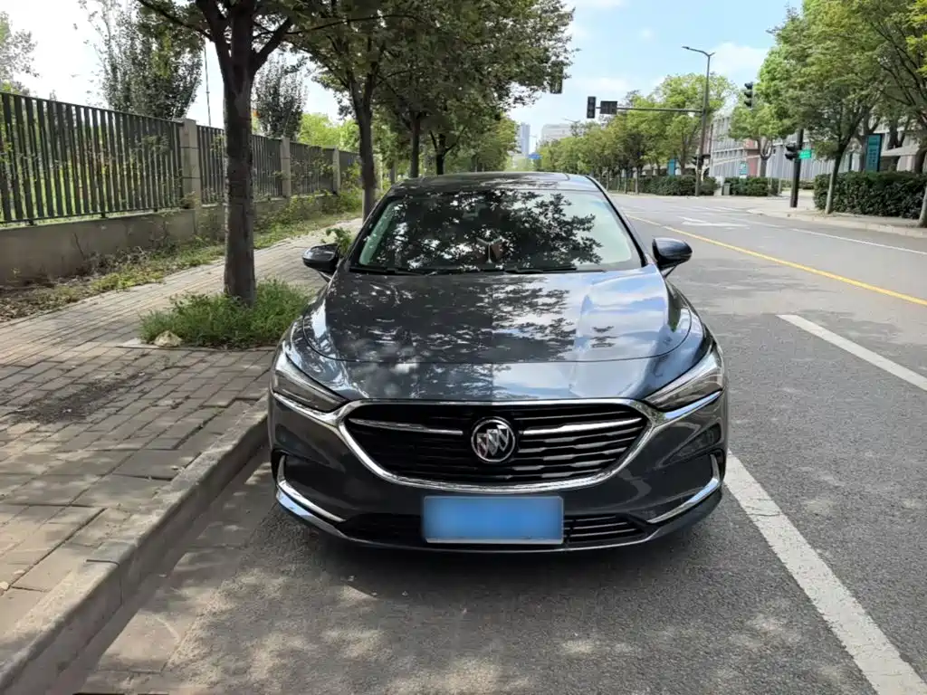 Buick LaCrosse — миниатюра 3