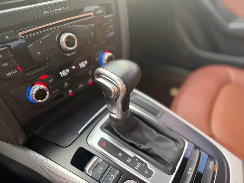 Audi A4L — миниатюра 7