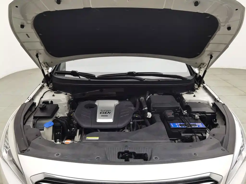 Hyundai Sonata — миниатюра 6