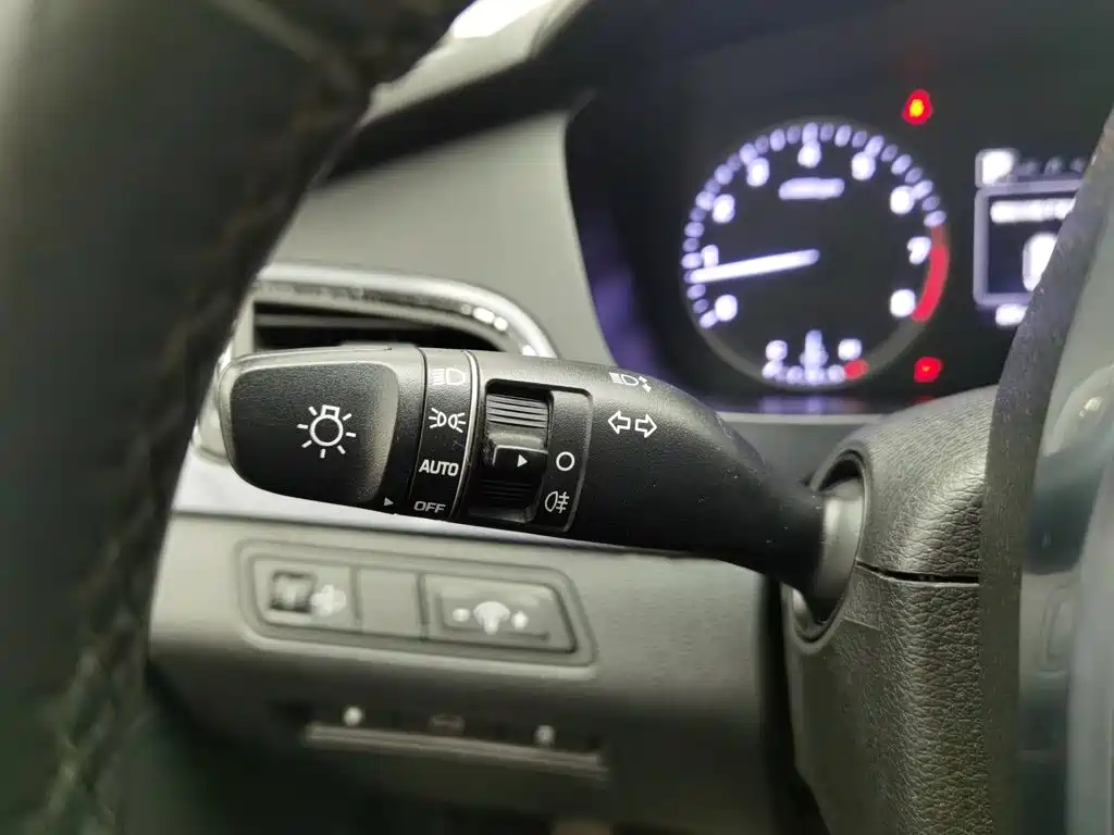 Hyundai Sonata — миниатюра 21