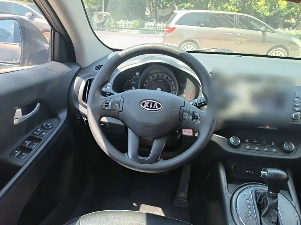Kia Sportage — миниатюра 11