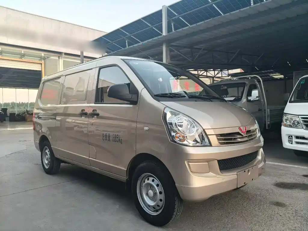 Wuling Rongguang S — миниатюра 4